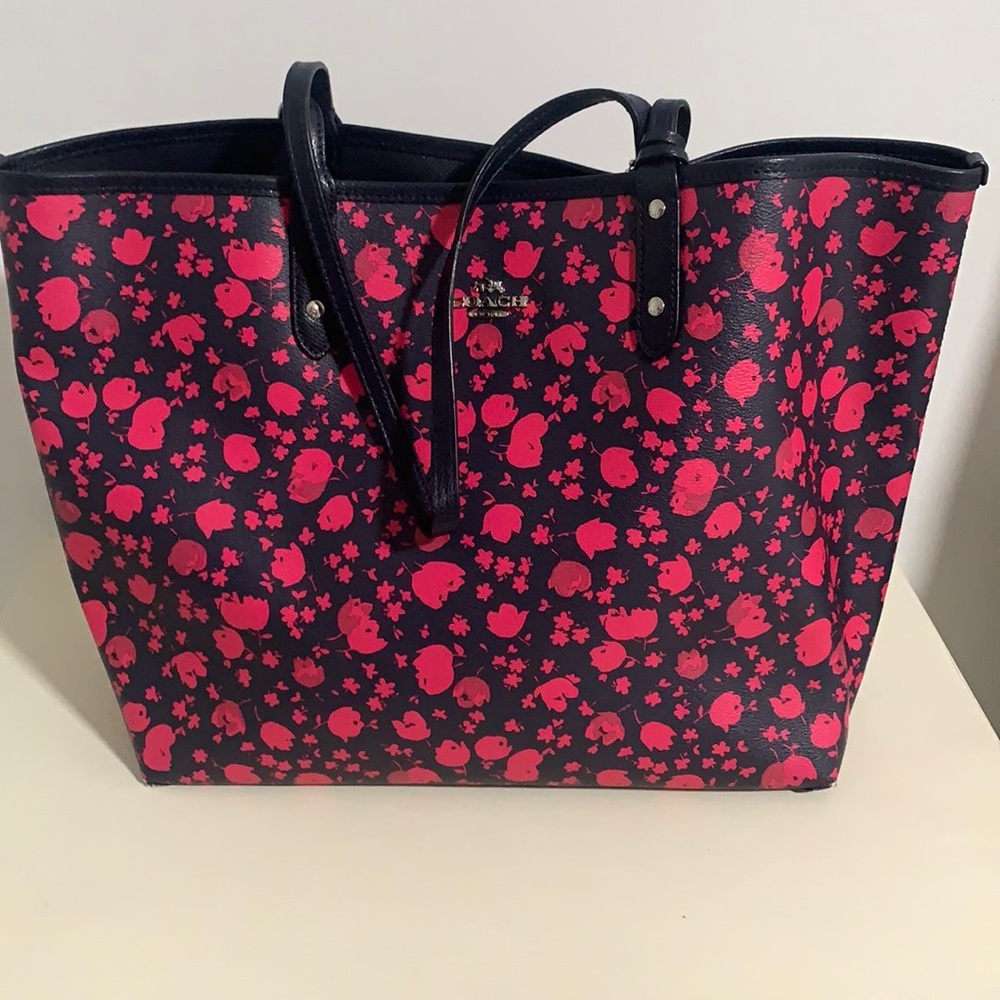 Coach reversible florar/navy blue tote with pouch